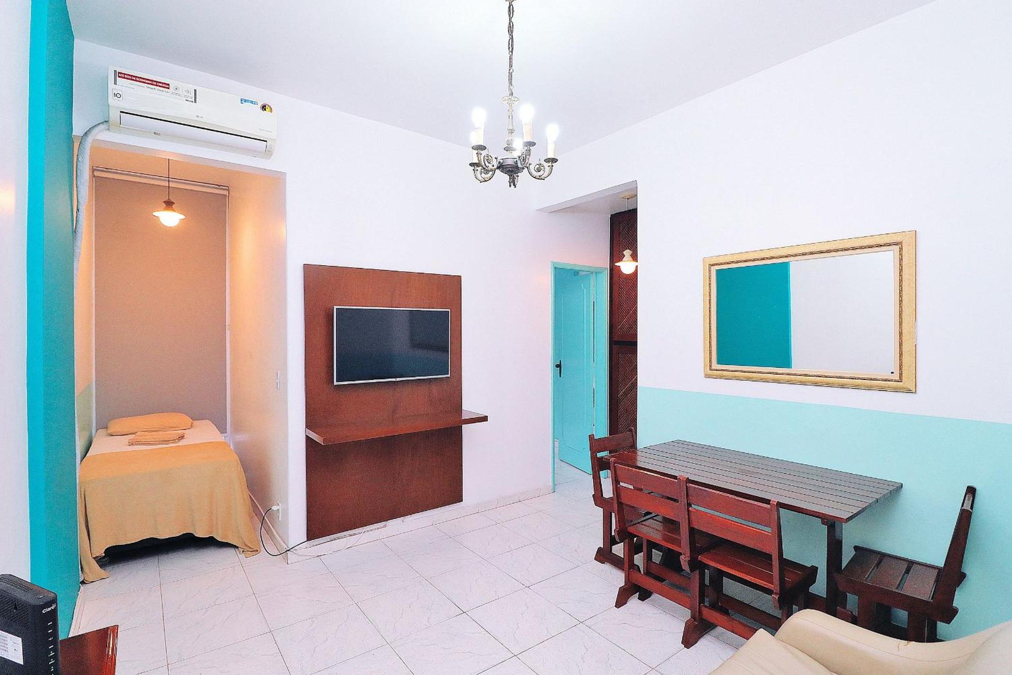 Apartamento 2 Quartos No Leme P/ 4 Pessoas Rio de Janeiro